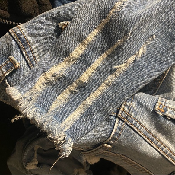 Missguided Sinner high-waist ripped skinny jeans! - Picture 10 of 15